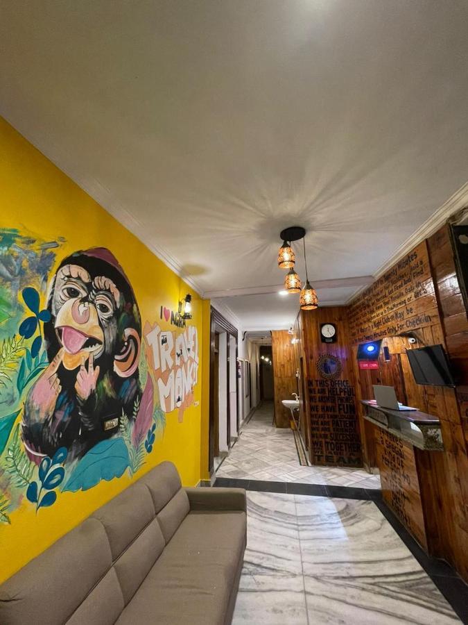 Travel Monkey Hostel Агра Экстерьер фото