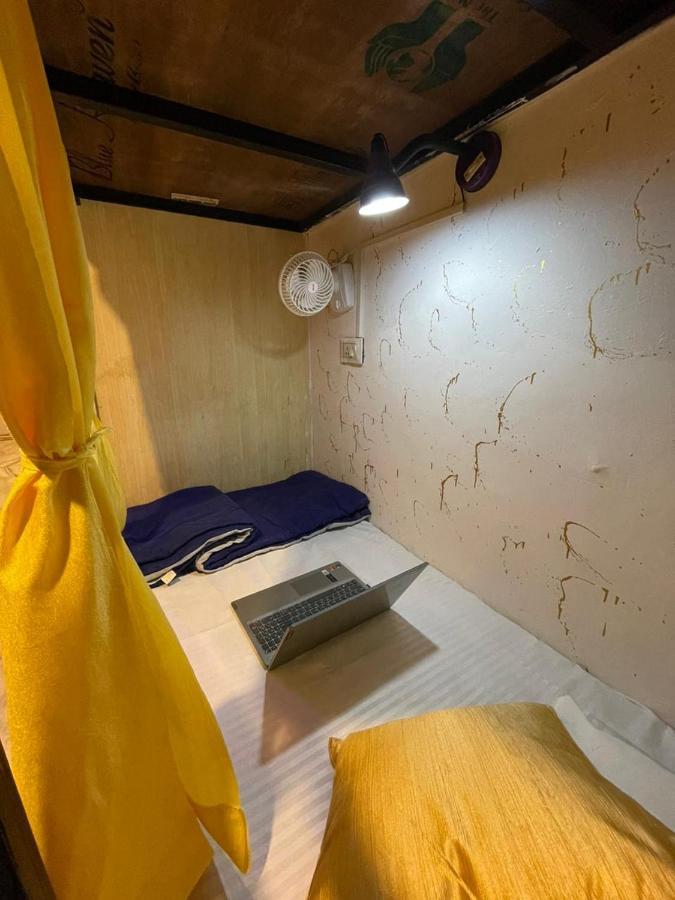 Travel Monkey Hostel Агра Экстерьер фото